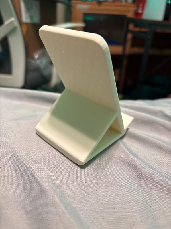 Simple Phone Stand - Image 2